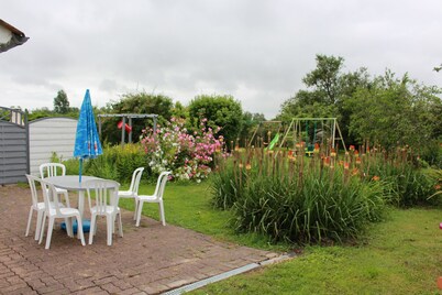 Beautiful, quiet residence in the countryside 5 kms from the beach