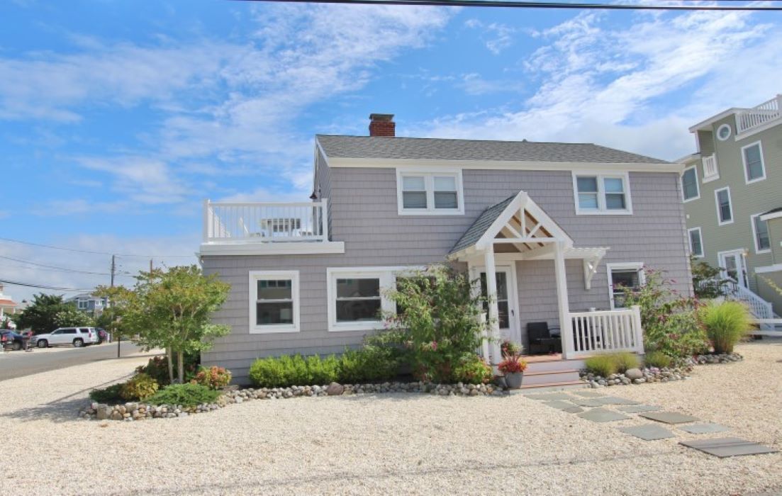 Renovated 5 Bedroom Home with Bay Views!