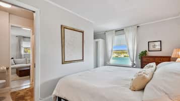 1 bedroom, iron/ironing board, travel crib, WiFi