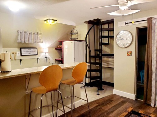 Cabin 17 Cozy Rustic-Luxury A-Frame with Kitchen