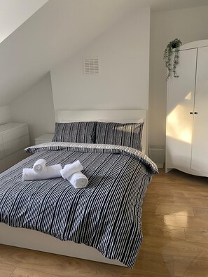 6 slaapkamers, reisbedje, gratis wifi, beddengoed