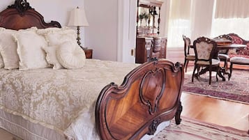 3 chambres, coffres-forts dans les chambres, bureau
