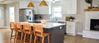 Spacious, Remodeled Home in the Heart of Hammond