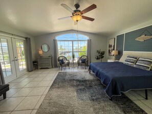4 bedrooms, iron/ironing board, free WiFi, bed sheets - Ellie’s Landing 2 – Waterfront Gem w/ 2 Masters (Port Charlotte)
