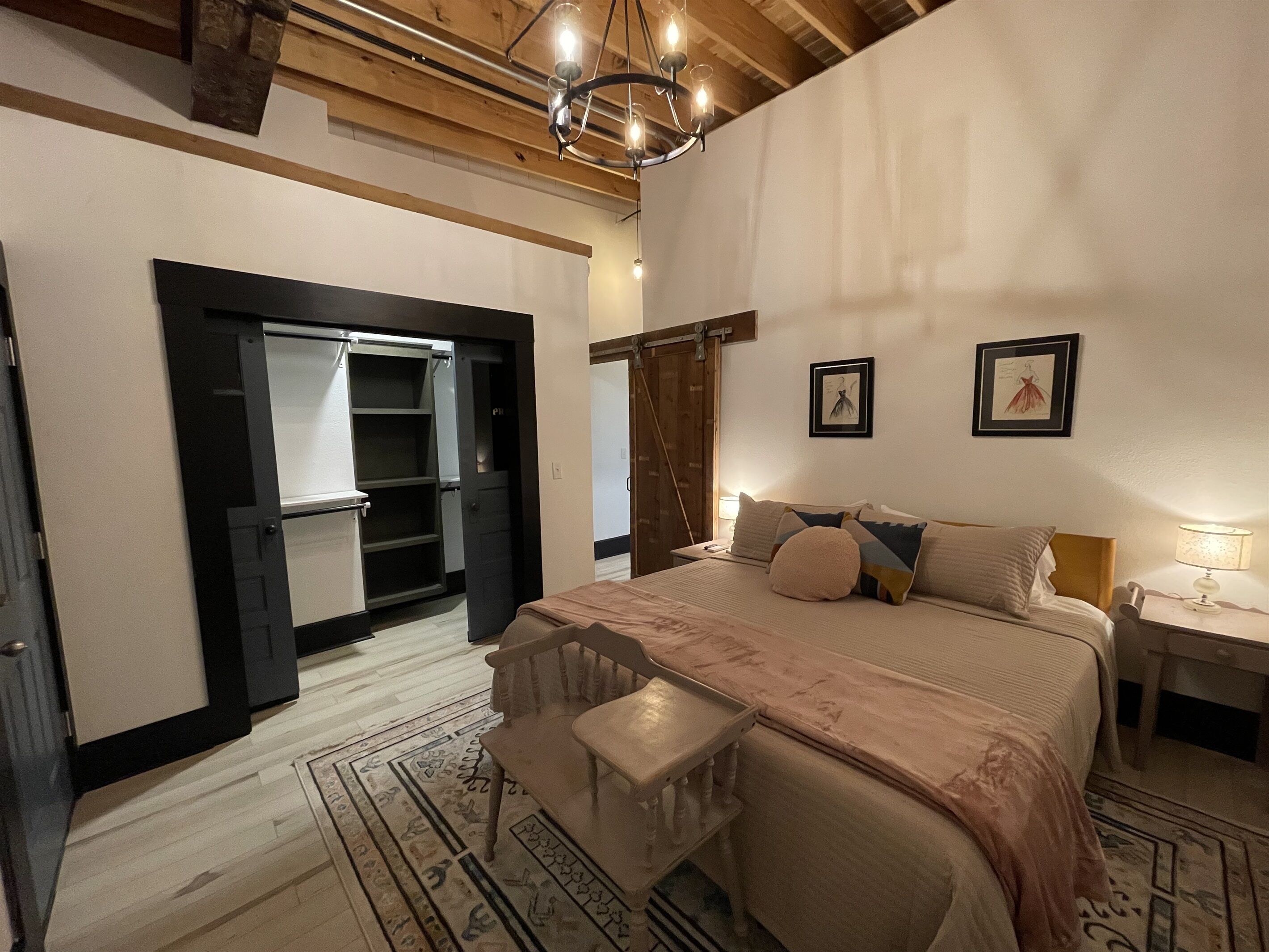 1 bedroom, desk, iron/ironing board, free WiFi