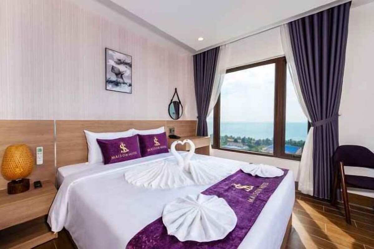 Minibar, blackout drapes, soundproofing, iron/ironing board (on request)