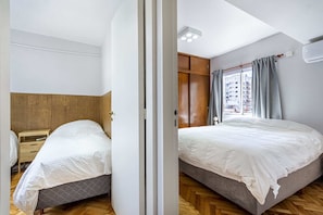 2 habitaciones, wifi gratis y ropa de cama