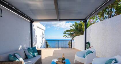 Family villa with private heated pool and ocean views