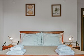 2 makuuhuonetta, silitysrauta/-lauta, ilmainen Wi-Fi, vuodevaatteet