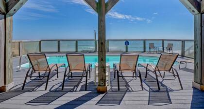 Tipsy Turtle North- Oceanfront Oasis - Pool - Dog Friendly