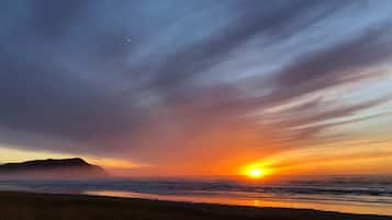 Solstolar och strandhanddukar