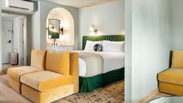 Suite, 1 kingsize bed (The King Suite) | Hypoallergeen beddengoed, pillowtop-bedden, een minibar
