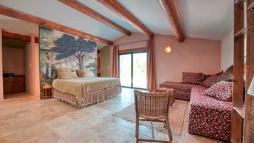 5 Schlafzimmer, Reisekinderbett, kostenloses WLAN, Bettwäsche