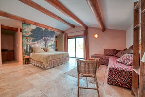 5 slaapkamers, reisbedje, gratis wifi, beddengoed