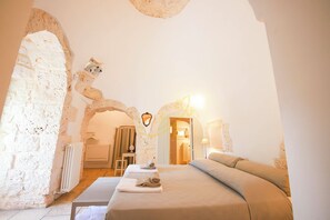 4 Schlafzimmer, Bügeleisen/Bügelbrett, kostenloses WLAN, Bettwäsche