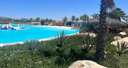 Luxurious home in Diamante Resort with amazing pool, hot tub, space and location