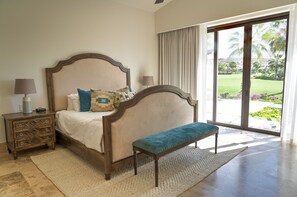 5 間睡房、房內夾萬、熨斗/熨衫板、免費 Wi-Fi