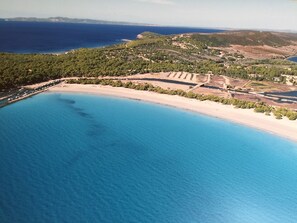 Liegestühle, Strandtücher