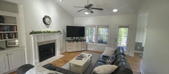 Pristine Pinehurst #6 home - Gated backyard - 2 min to courses. Handicap Access