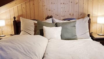 3 habitaciones, cuna de viaje, wifi gratis y ropa de cama