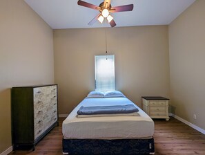 6 Schlafzimmer, WLAN, Bettwäsche, Rollstuhlgeeignet