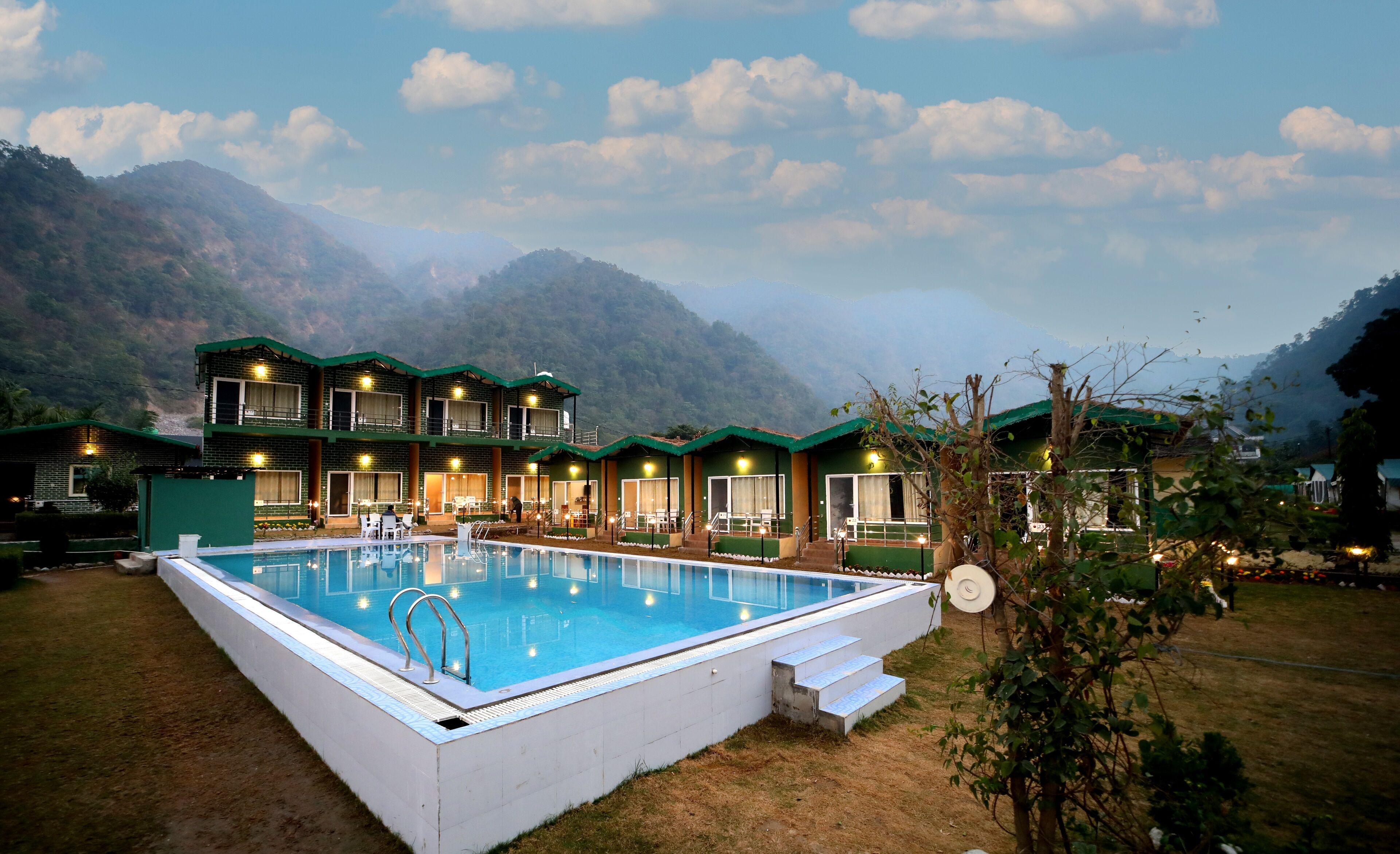 Kahden hengen premium-huone | Ilmainen Wi-Fi, vuodevaatteet