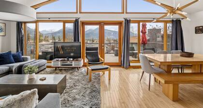 Family Matters | Private Hot Tub | Fenced Backyard