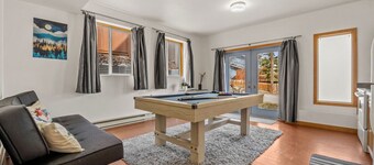 Family Matters | Private Hot Tub | Fenced Backyard