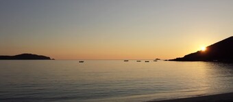 Apartment with sea view, in a residence in the heart of a 3-hectare floral park