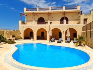 Villa | Pool