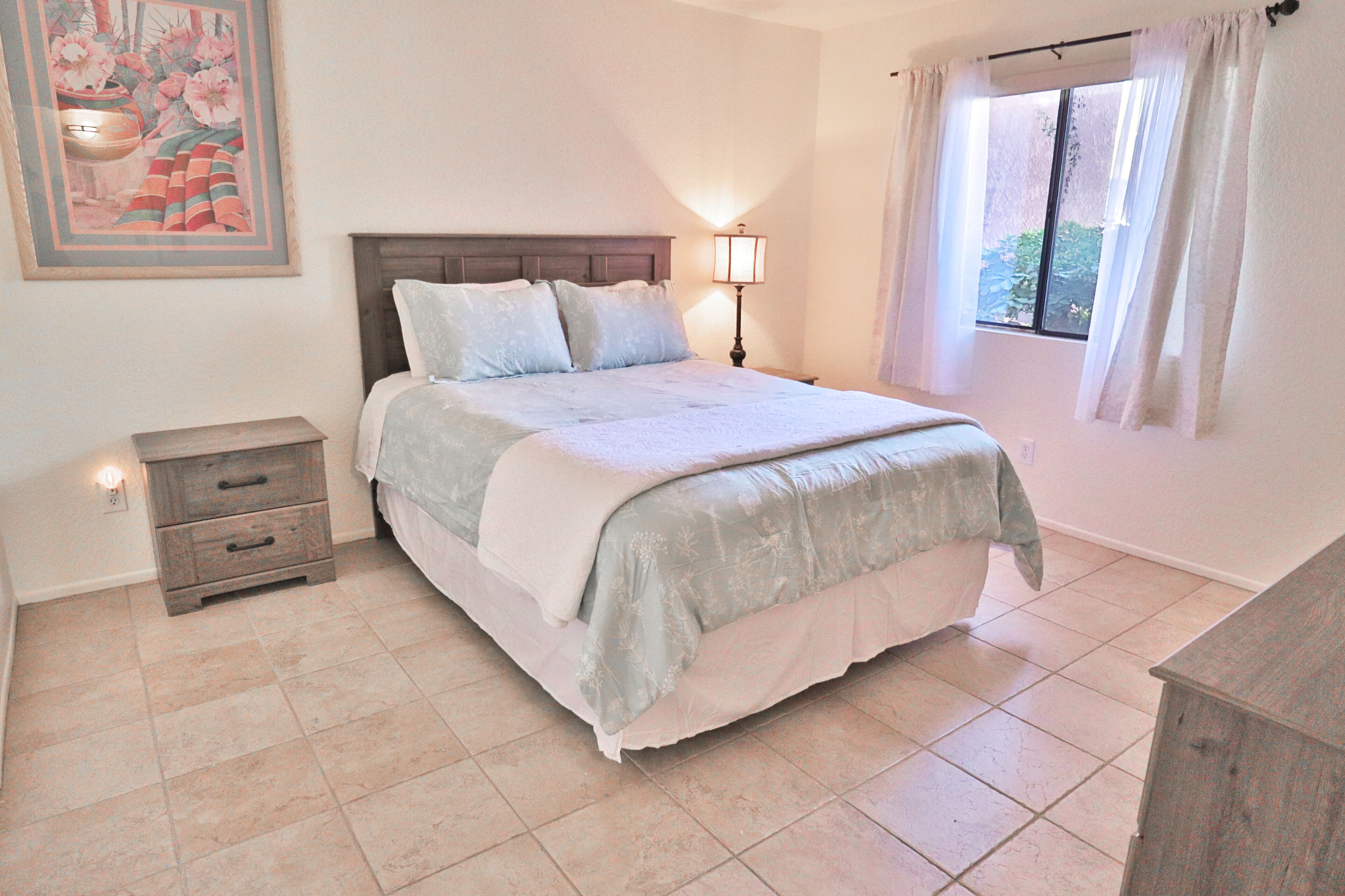 3 bedrooms, desk, iron/ironing board, free WiFi