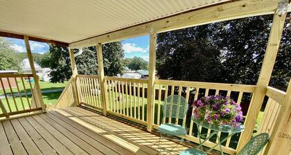 Cozy Upstairs Apartment in Downtown Bagley