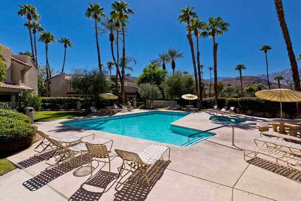 Piscine extérieure, piscine chauffée