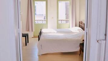 6 chambres, draps fournis