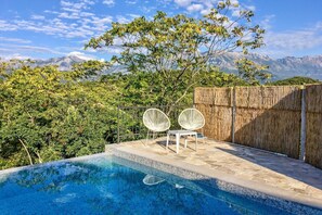 Piscina infinita