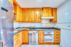 Fridge, microwave, oven, dishwasher