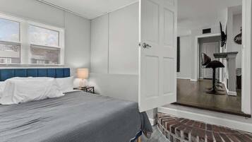 4 quartos, ferros/tábuas de passar roupa, berço de viagem, Wi-Fi