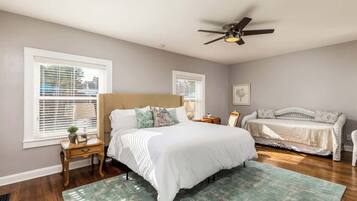 5 Schlafzimmer, Bügeleisen/Bügelbrett, Reisekinderbett, WLAN