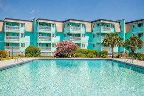 Pool - Gorgeous Ocean View from 2 Bedroom 2 Bath Condo with Pool and Ocean Access (Atlantic Beach)