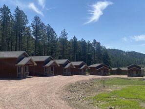 Exterior - Centrally Located near everything the Black Hills has to offer! Open year round! (Rapid City)