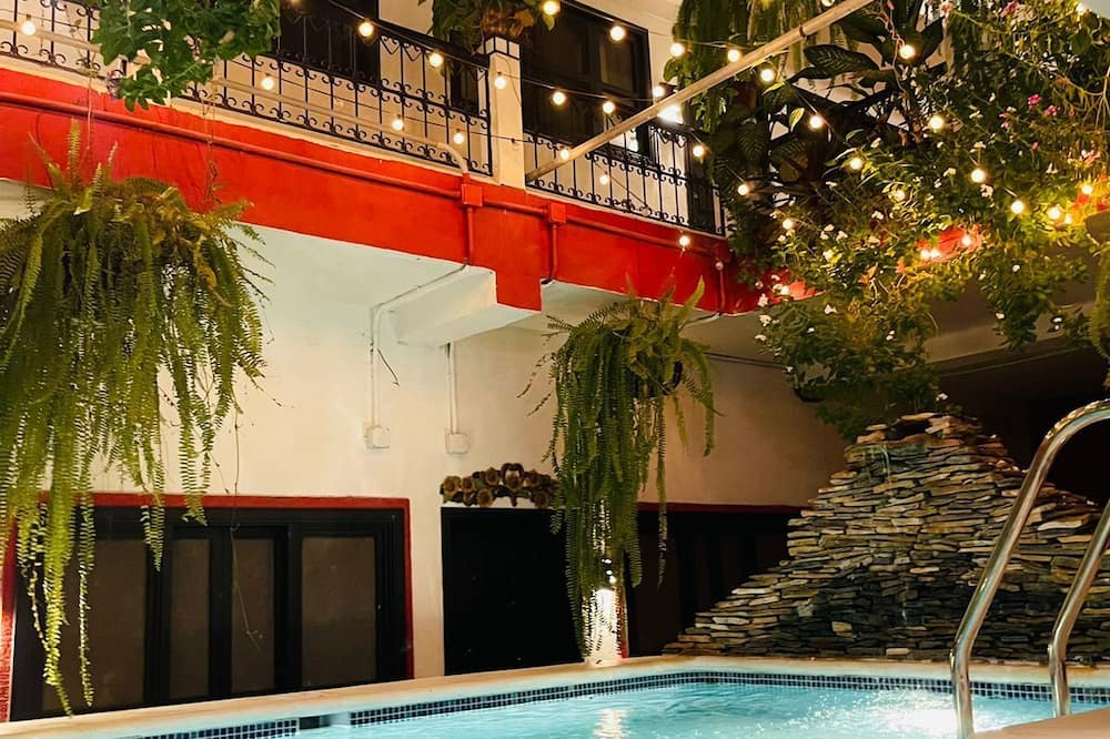 Hotel Camino Maya