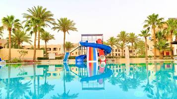 3 outdoor pools