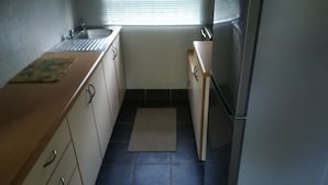 Fridge, microwave, oven, stovetop - Lovely 1-bed Cottage in Underberg (Underberg)