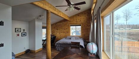 1 habitación, escritorio, tabla de planchar con plancha y wifi