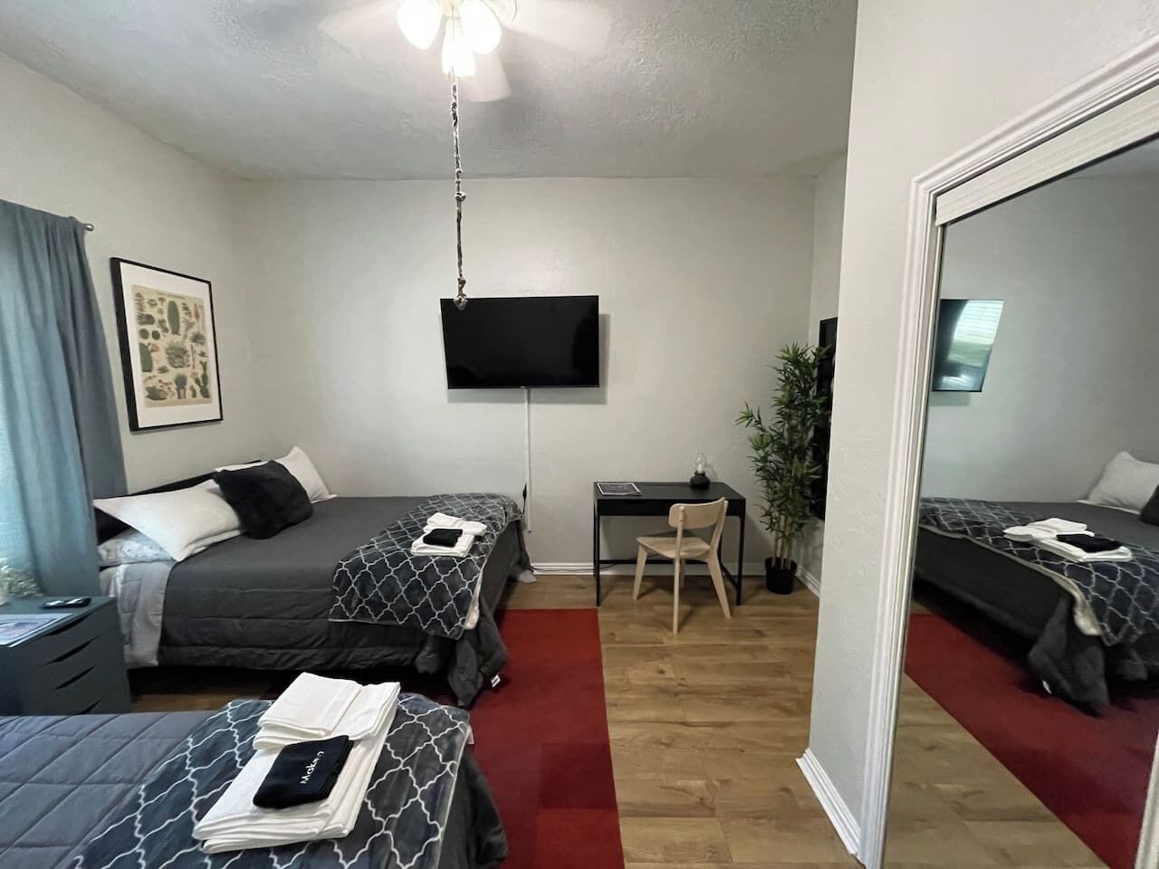 1 bedroom, desk, free WiFi, bed sheets