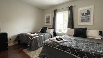 1 habitación, escritorio, wifi gratis y ropa de cama