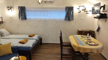 1 Schlafzimmer, Bügeleisen/Bügelbrett, kostenloses WLAN, Bettwäsche