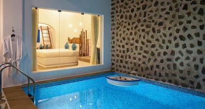 Conch Resort-Luxury Private Pool Suites