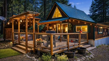 Cabin, 1 Bedroom | Tempat makan luar