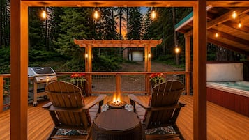 Cabin, 1 Bedroom | Outdoor spa tub